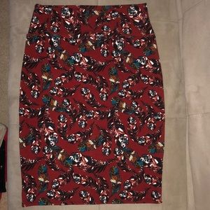 NWOT LuLaRoe Cassie medium